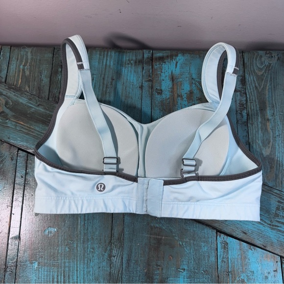 Lululemon Ta Ta Tamer Size 34C Sports Bra Activewear - Picture 5 of 10